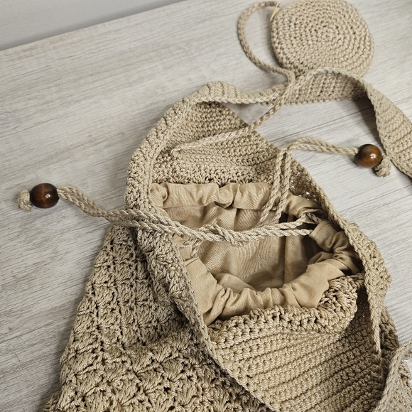 Crochet 100% Rayon Tan Hobo Bag  Drawstring Slouchy Summer Beach Minimalist - Picture 3 of 10